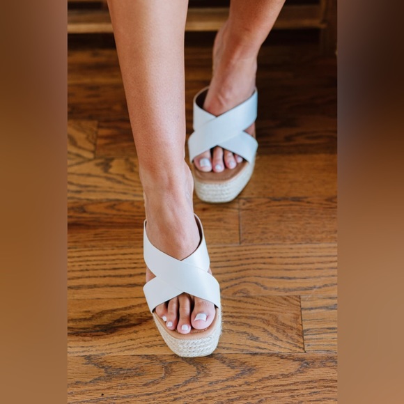 Sold Out - Picture 3 of 4